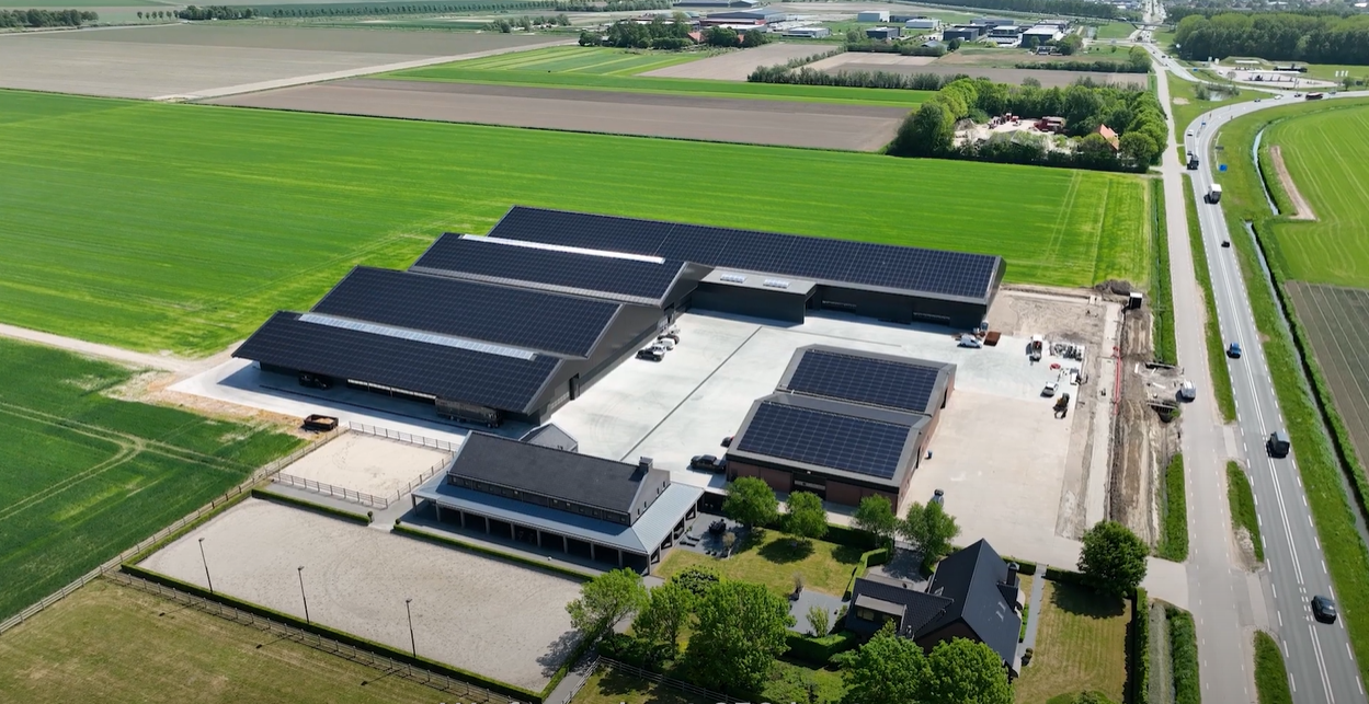 A Dutch sustainable storage barn with solar panels – AgroFossilFree